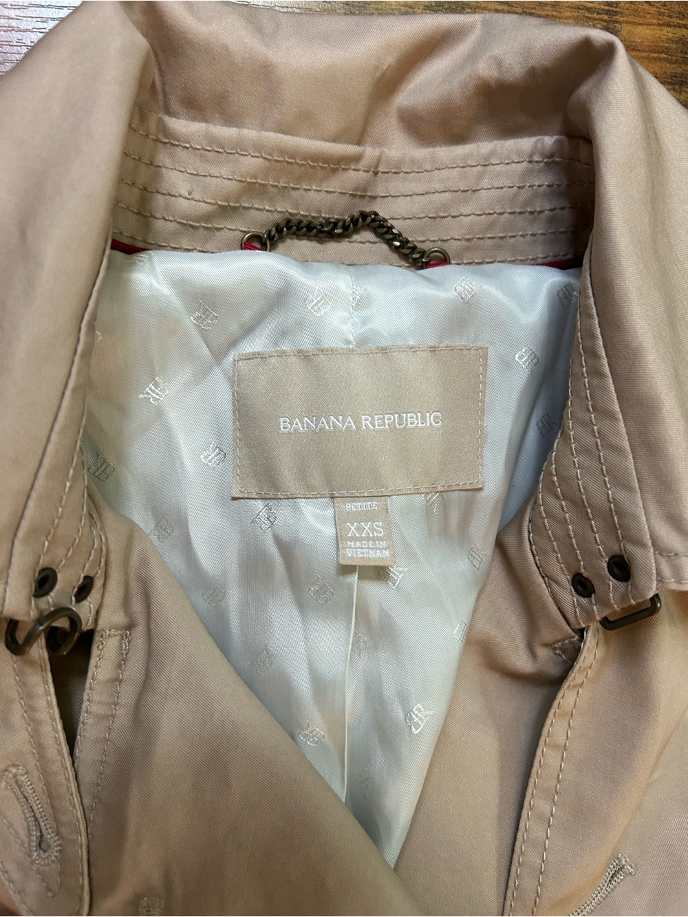 Banana Republic Classic Double-Breasted Trench Coat in Khaki XXS - Picture 3 of 7